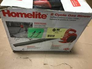 150 MPH 400 CFM 2-Cycle Handheld Gas Leaf Blower by Homelite in good condition