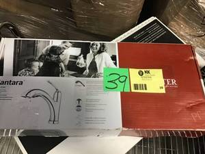 Cantara Single-Handle Pull-Out Sprayer Kitchen Faucet in Polished Chrome by Pfister&nbsp in good condition