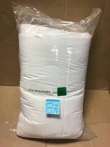 lot 87 image: King white mattress topper cover #G-TIC-94730-KG-WHT  in good condition