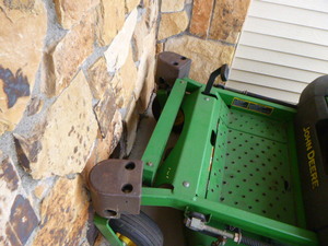 John Deere 757 Riding Lawn Mower