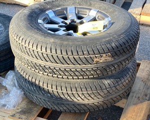 lot 55 image: Aluminum Trailer Wheels and Tires