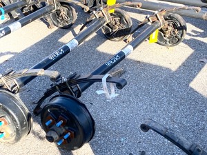 lot 47 image: Trailer Axle