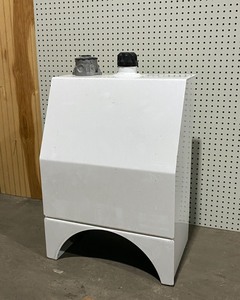 lot 40 image: Service Truck Hydraulic Fluid Reservoir Tank