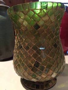 lot 82 image: Lot of Decorative Vases