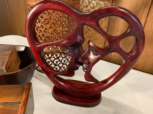 lot 66 image: Home Decor Lot