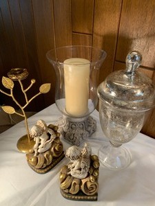 lot 61 image: Home Decor Lot
