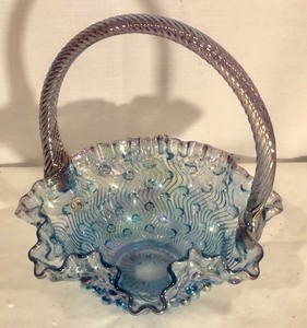 lot 174 image: Fenton Basket