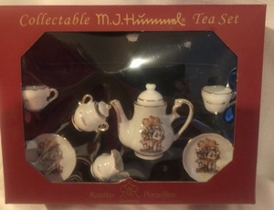 lot 163 image: MJ Hummel Childrens Tea Sets