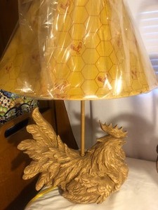 lot 149 image: 3 Rooster Lamps