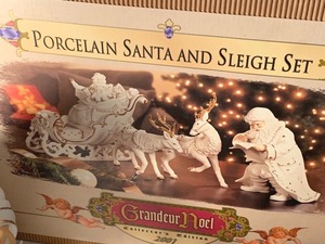 lot 70 image: Porcelain Santa and Sleigh Set by Grandeur Noel