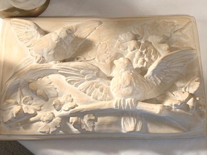 lot 68 image: More Great Home Decor