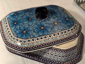 lot 134 image: Polish Covered Casserole Dish