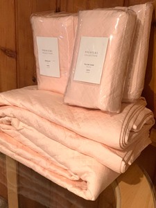lot 177 image: 100% Cotton Premier Collection Bedding