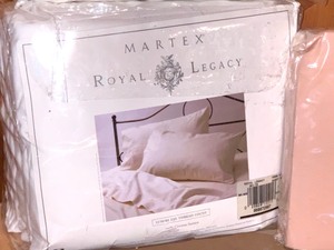 lot 181 image: Martex Linens Royal Legacy King Sheet Set (New)