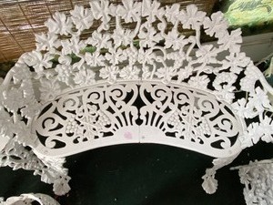 lot 17 image: Vintage Metal Outdoor Seetee & Matching Chair and Planter