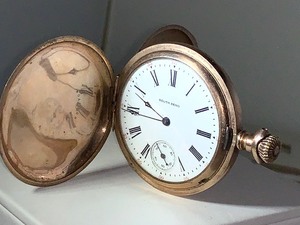 lot 60 image: Antique South Bend Pocket Watch