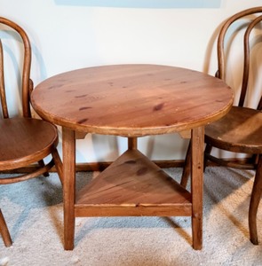 lot 4 image: Petite Vintage Wood Table Set