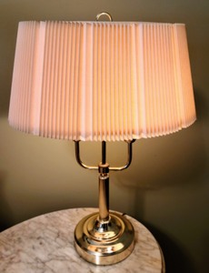 lot 31 image: Brass Table Lamp