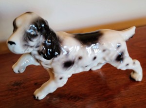 lot 42 image: Pair of Vintage Japanese Dog Figurines