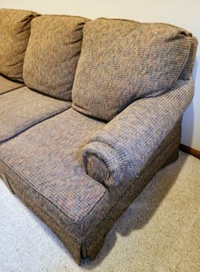 lot 60 image: Sleeper Sofa