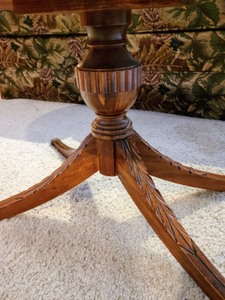 lot 61 image: Antique Oval Coffee Table