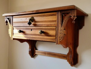 lot 70 image: Antique Victorian Wall Shelf