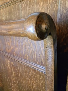 lot 71 image: Antique Quarter Sawn Sleigh Bed