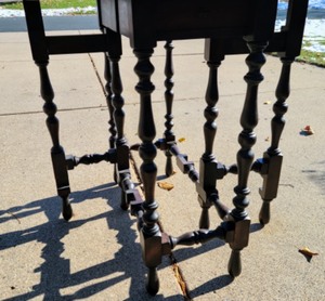 lot 72 image: Antique Drop Leaf Table