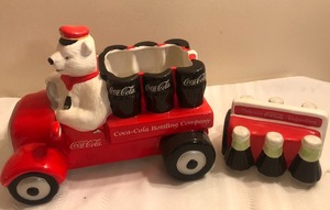 lot 33 image: 1999 Delivering Refreshment Cookie Jar