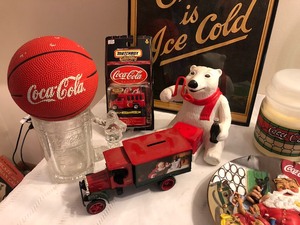 lot 92 image: Coca-Cola Collectibles Lot