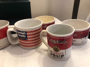 lot 160 image: Lot of 15 Campbells Mugs