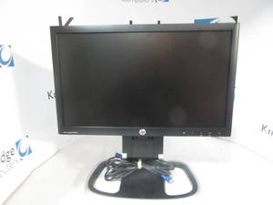 lot 37 image: HP Compaq LE2002xi 20 in LCD Monitor wstand