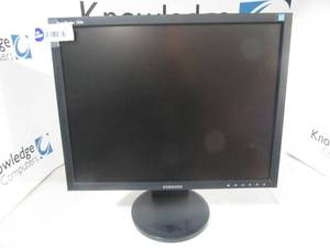 lot 38 image: Samsung SyncMaster 204B LCD Monitor wstand