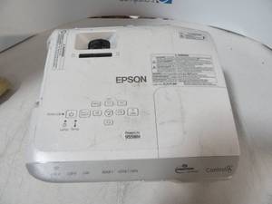 lot 69 image: EPSON Powerlite 955WH Projector