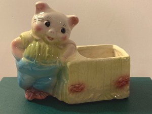 lot 3 image: Vintage Pig Planter (USA 8G)