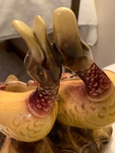 lot 28 image: Vintage Hull Geese Planter (95)