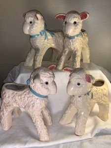 lot 33 image: Four Hull Pottery Lamb Planters