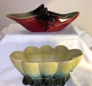 lot 34 image: Two Vintage Planters