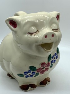 lot 79 image: Vintage Smiley Pig Pitcher