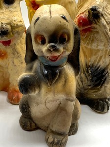 lot 73 image: Six Pieces Vintage Chalkware- Dog Figurines
