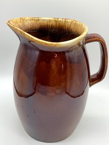 lot 93 image: Brown Pottery Items