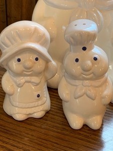 lot 101 image: Pillsbury Dough Boy Lot- (1988)