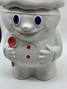 lot 114 image: McCoy The Baker Cookie Jar (183)