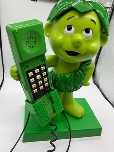 lot 118 image: Green Giant Pillsbury 1984 LITTLE SPROUT Jolly Phone-Vintage