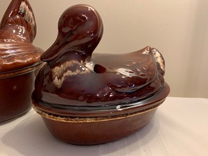 lot 133 image: Hull Covered Chicken and Duck Dishes