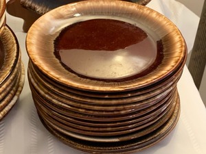 lot 140 image: Brown Pottery Lot (Most is Hull)