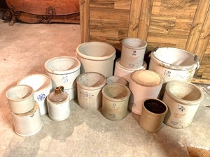 lot 173 image: Variety of Crocks