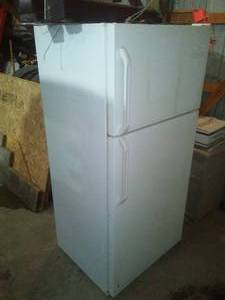 Gibson 20.7 cf Refrigerator. removed working
