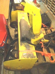 John Deere Snowblower Attachment. 47 in. Cut, PTO Drive, Working condition.