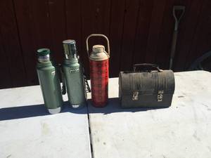 lot 12 image: Vingage Lunchbox and 3 Thermoses